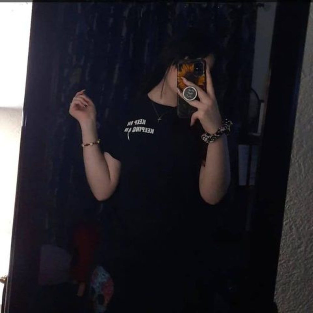 Meet your Posher, Leah